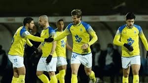 泰德·威廉姆斯在其职业生涯最后一打席击出全垒打，随后拒绝谢幕直接跑进休息区