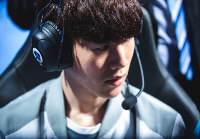 员必须承担 员必须承担